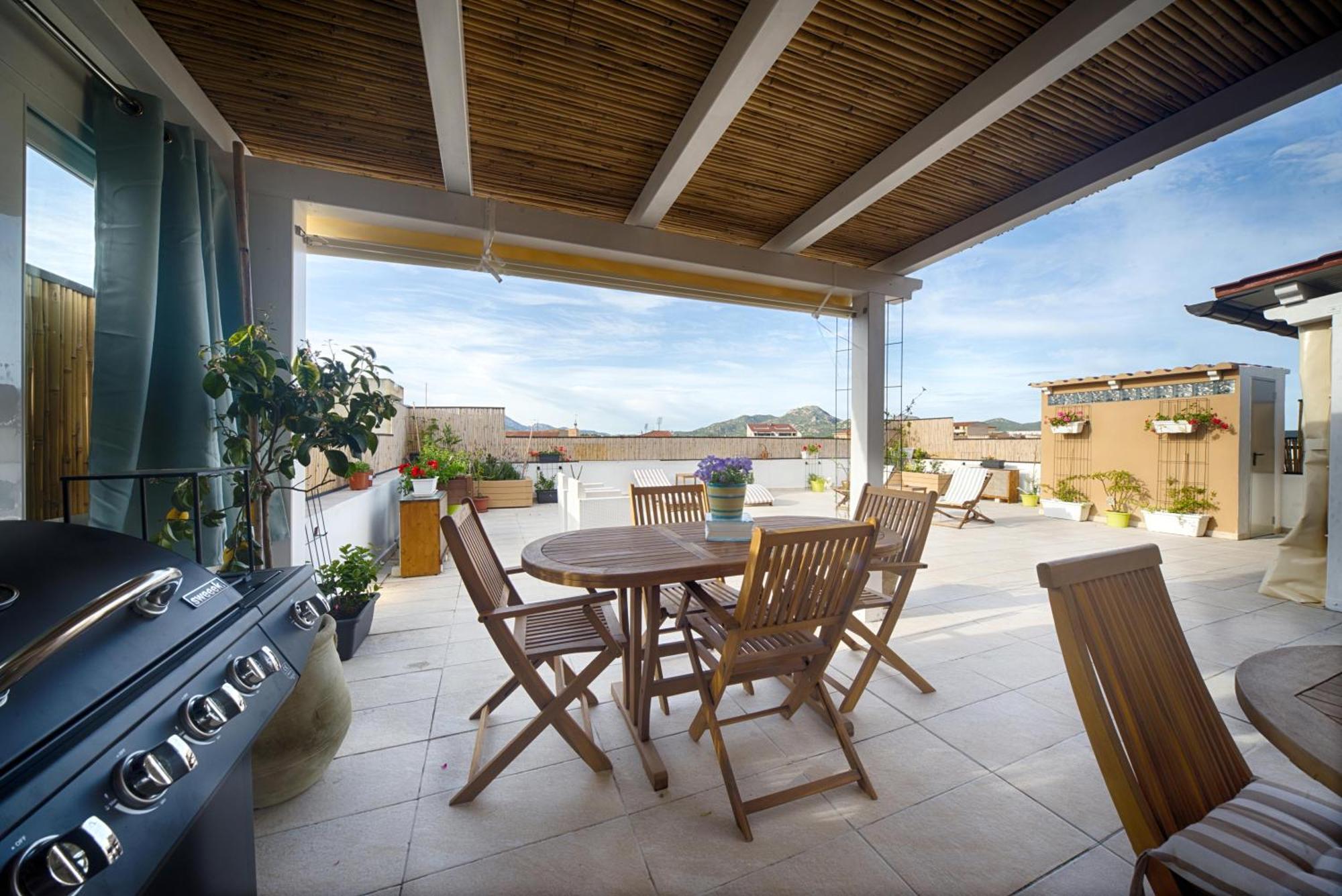 Terrace Rooms Olbia Center Екстериор снимка